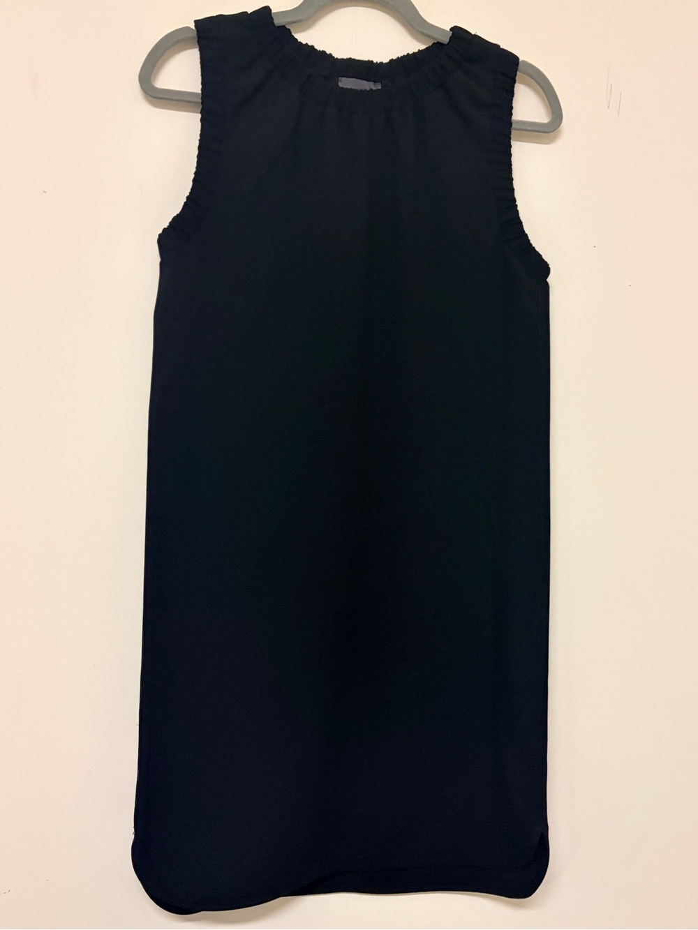 Leo & Sage Black Sleeveless Blouse XS High Neck Stretch Career dress